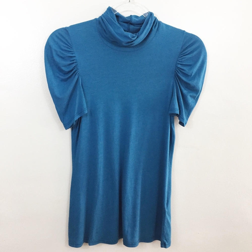 Three Dots Top